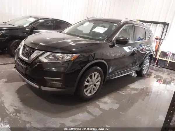 KNMAT2MV7JP538989 2018 NISSAN ROGUE - Image 2