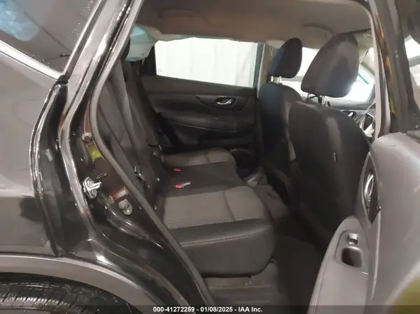 KNMAT2MV7JP538989 2018 NISSAN ROGUE - Image 8