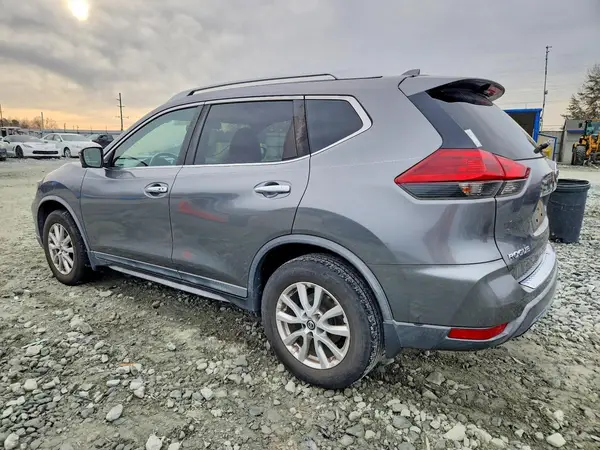 KNMAT2MV7JP541780 2018 NISSAN ROGUE - Image 2