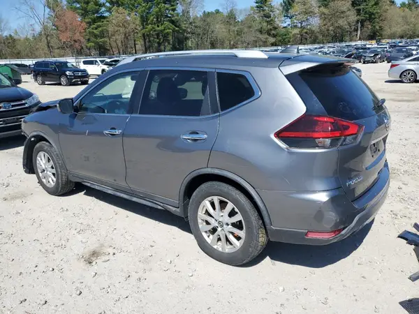 KNMAT2MV7JP542301 2018 NISSAN ROGUE - Image 2