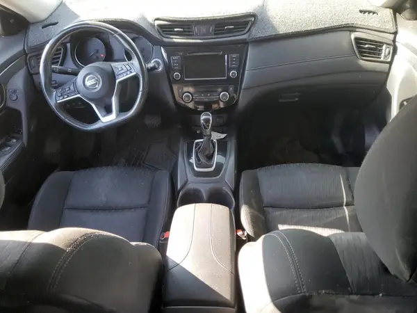 KNMAT2MV7JP548700 2018 NISSAN ROGUE - Image 8
