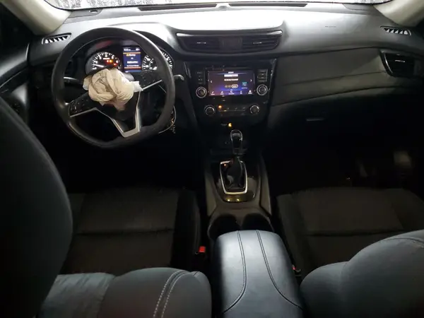 KNMAT2MV7JP550561 2018 NISSAN ROGUE - Image 8