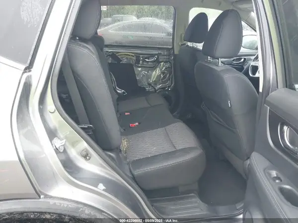 KNMAT2MV7JP551094 2018 NISSAN ROGUE - Image 8