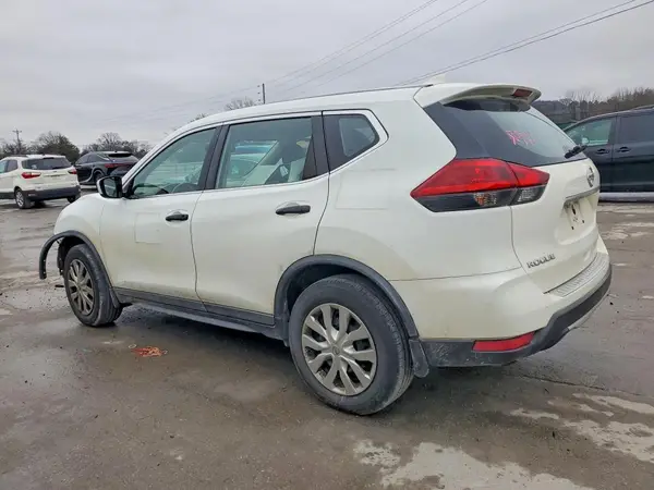 KNMAT2MV7JP553279 2018 NISSAN ROGUE - Image 2