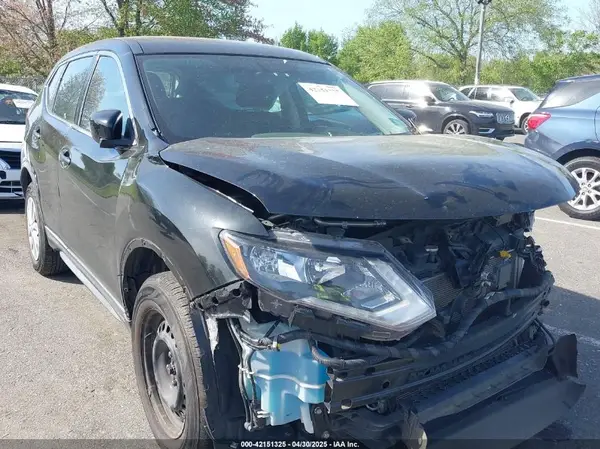 KNMAT2MV7JP556358 2018 NISSAN ROGUE - Image 1