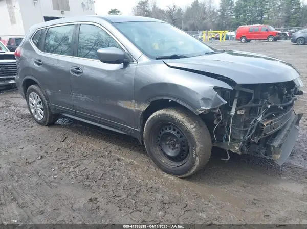 KNMAT2MV7JP556828 2018 NISSAN ROGUE - Image 1