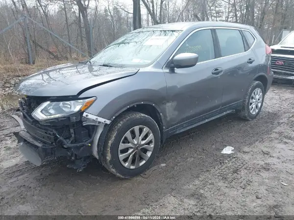 KNMAT2MV7JP556828 2018 NISSAN ROGUE - Image 2