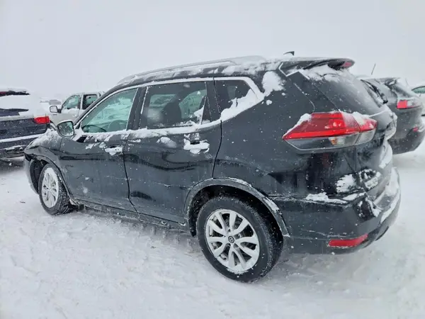 KNMAT2MV7JP559695 2018 NISSAN ROGUE - Image 2
