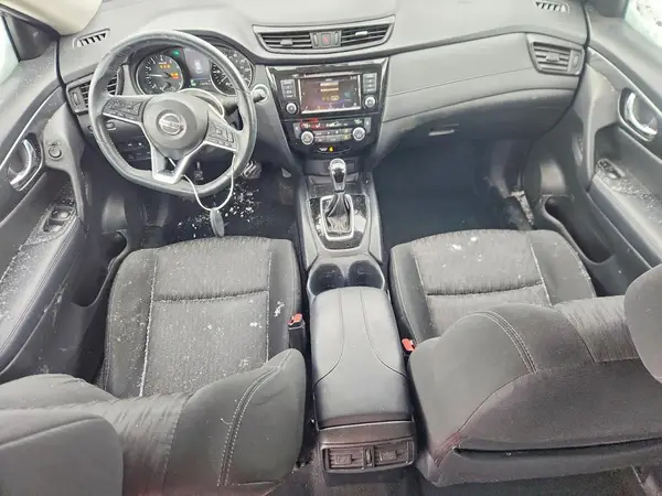 KNMAT2MV7JP559695 2018 NISSAN ROGUE - Image 8