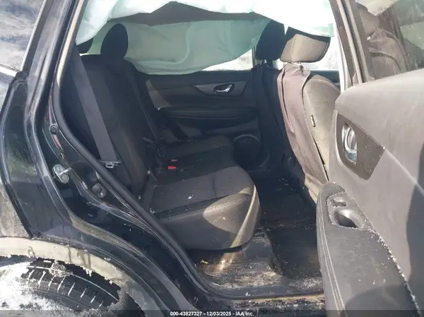 KNMAT2MV7JP563102 2018 NISSAN ROGUE - Image 8