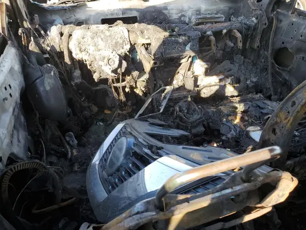 KNMAT2MV7JP568218 2018 NISSAN ROGUE - Image 8