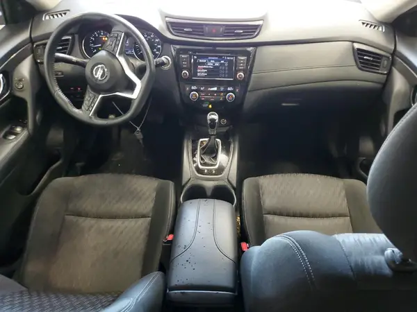 KNMAT2MV7JP569143 2018 NISSAN ROGUE - Image 8