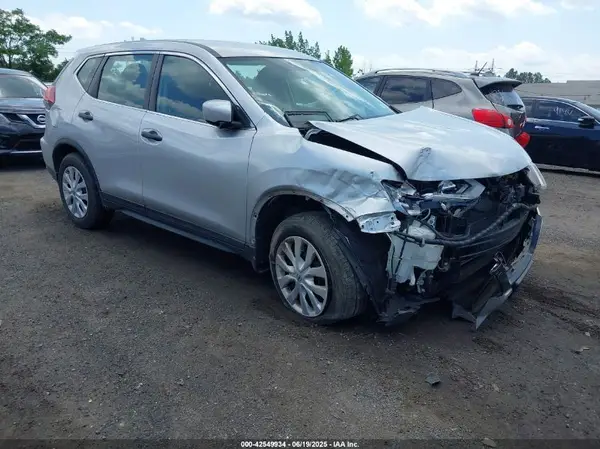 KNMAT2MV7JP571541 2018 NISSAN ROGUE - Image 1