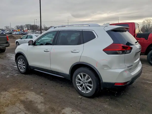 KNMAT2MV7JP572298 2018 NISSAN ROGUE - Image 2