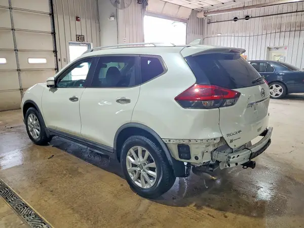 KNMAT2MV7JP573600 2018 NISSAN ROGUE - Image 2