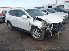 KNMAT2MV7JP574729 2018 NISSAN ROGUE