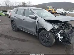 KNMAT2MV7JP579106 2018 NISSAN ROGUE
