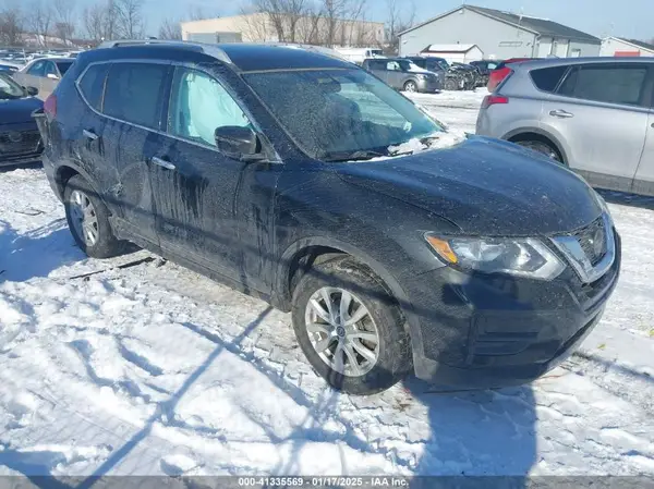 KNMAT2MV7JP580160 2018 NISSAN ROGUE - Image 1