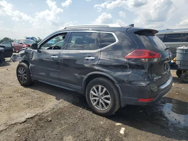 KNMAT2MV7JP582913 2018 NISSAN ROGUE - Image 2