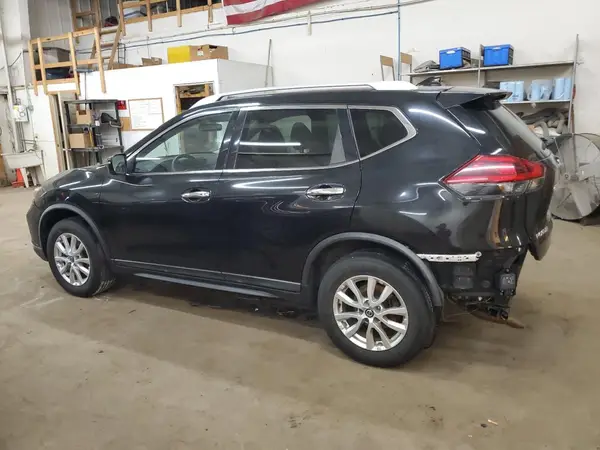 KNMAT2MV7JP586864 2018 NISSAN ROGUE - Image 2