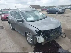 KNMAT2MV7JP588713 2018 NISSAN ROGUE