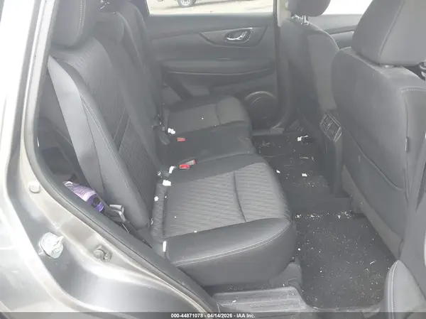 KNMAT2MV7JP588713 2018 NISSAN ROGUE - Image 8