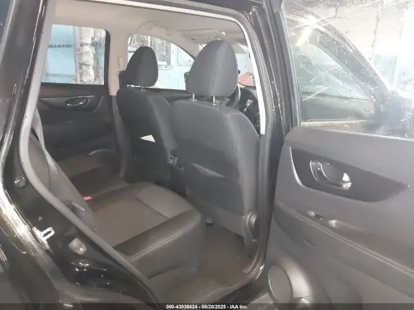 KNMAT2MV7JP591496 2018 NISSAN ROGUE - Image 8