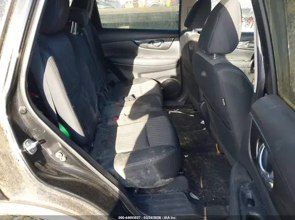 KNMAT2MV7JP594558 2018 NISSAN ROGUE - Image 8