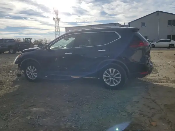 KNMAT2MV7JP601721 2018 NISSAN ROGUE - Image 2