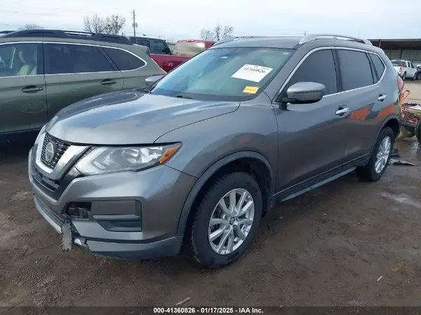 KNMAT2MV7JP602352 2018 NISSAN ROGUE - Image 2