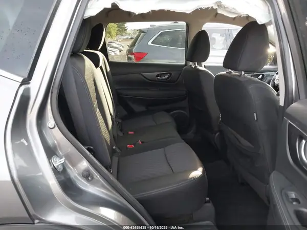 KNMAT2MV7JP608748 2018 NISSAN ROGUE - Image 8
