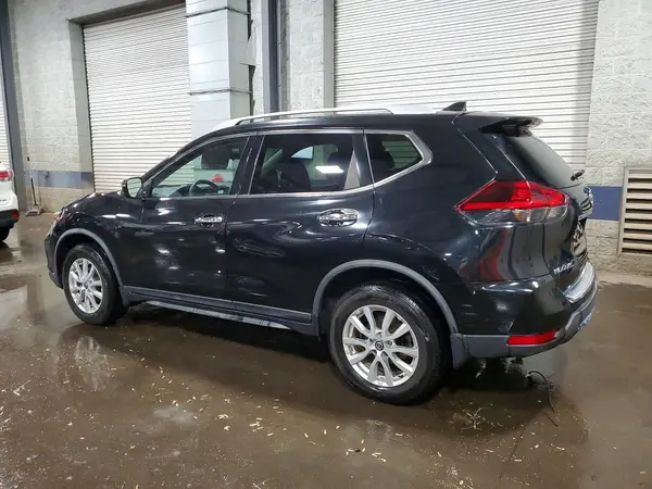 KNMAT2MV7JP609950 2018 NISSAN ROGUE - Image 2
