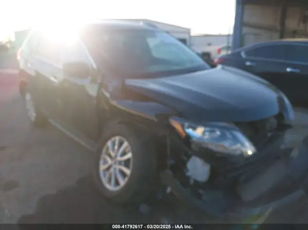 KNMAT2MV7JP611584 2018 NISSAN ROGUE - Image 1