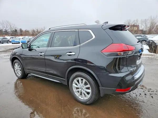 KNMAT2MV7JP620947 2018 NISSAN ROGUE - Image 2
