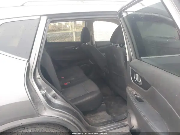 KNMAT2MV7KP531574 2019 NISSAN ROGUE - Image 8