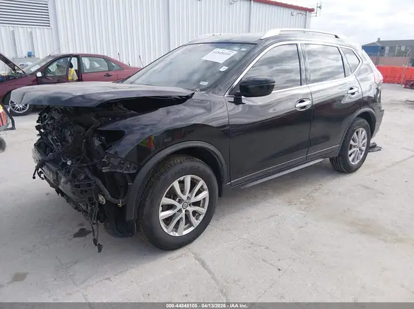 KNMAT2MV7KP558466 2019 NISSAN ROGUE - Image 2