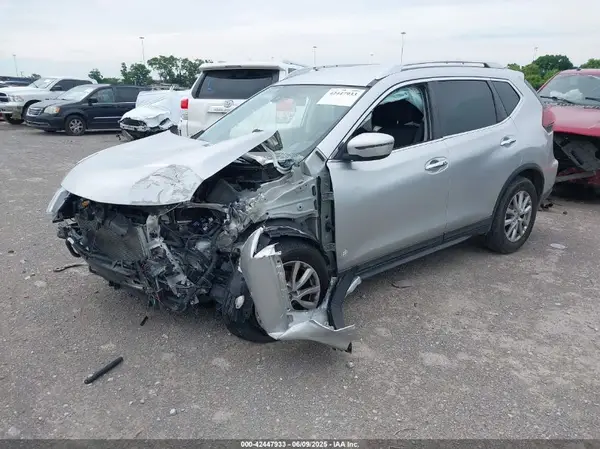 KNMAT2MV7LP537019 2020 NISSAN ROGUE - Image 2