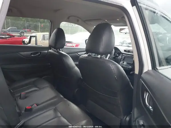 KNMAT2MV8GP629276 2016 NISSAN ROGUE - Image 8