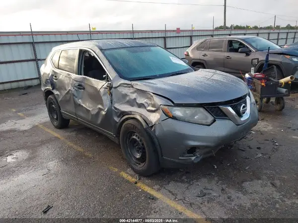 KNMAT2MV8GP640987 2016 NISSAN ROGUE - Image 1