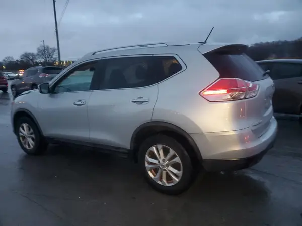KNMAT2MV8GP688604 2016 NISSAN ROGUE - Image 2
