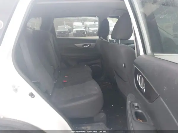KNMAT2MV8GP706700 2016 NISSAN ROGUE - Image 8