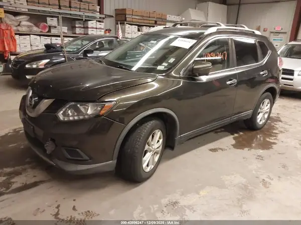KNMAT2MV8GP720256 2016 NISSAN ROGUE - Image 2