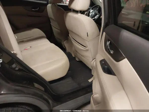 KNMAT2MV8GP720256 2016 NISSAN ROGUE - Image 8