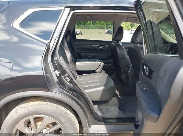 KNMAT2MV8GP734318 2016 NISSAN ROGUE - Image 8