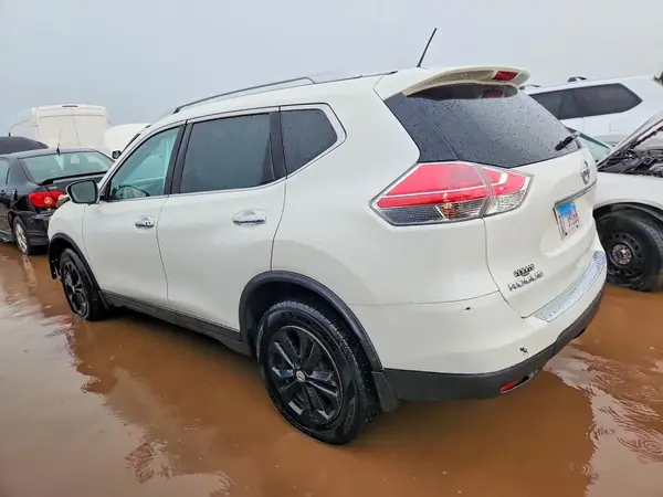 KNMAT2MV8GP735744 2016 NISSAN ROGUE - Image 2
