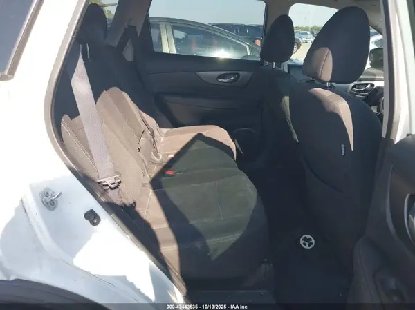 KNMAT2MV8GP738076 2016 NISSAN ROGUE - Image 8