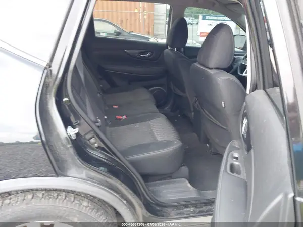 KNMAT2MV8HP502528 2017 NISSAN ROGUE - Image 8