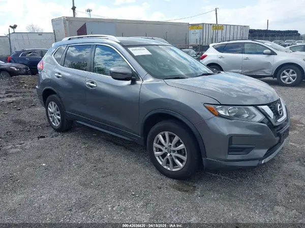 KNMAT2MV8HP502707 2017 NISSAN ROGUE - Image 1