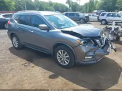 KNMAT2MV8HP504666 2017 NISSAN ROGUE