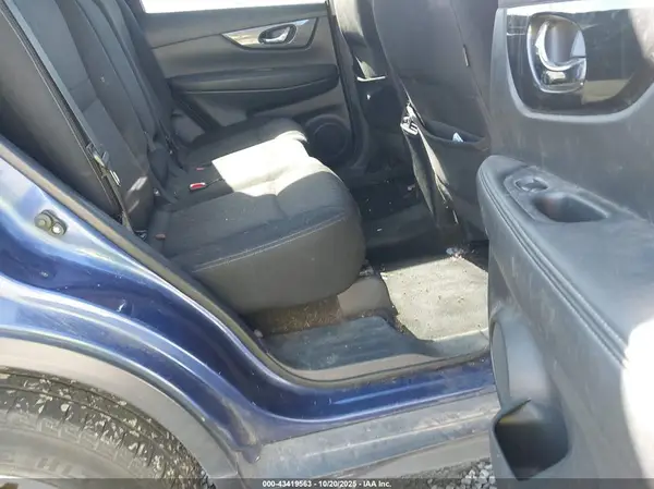 KNMAT2MV8HP506501 2017 NISSAN ROGUE - Image 8